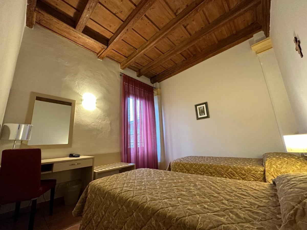 Domus San Bernardino Bed & Breakfast Verona Exterior photo