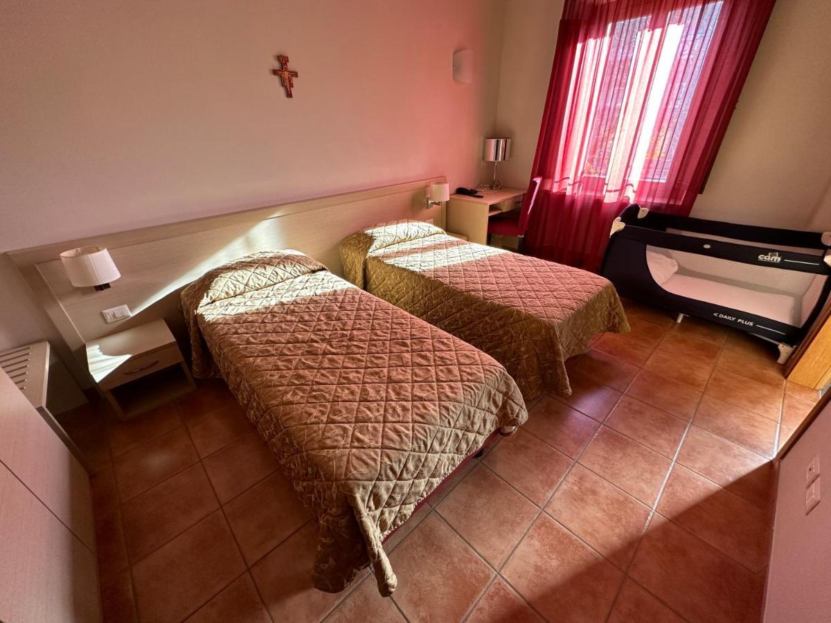 Domus San Bernardino Bed & Breakfast Verona Exterior photo